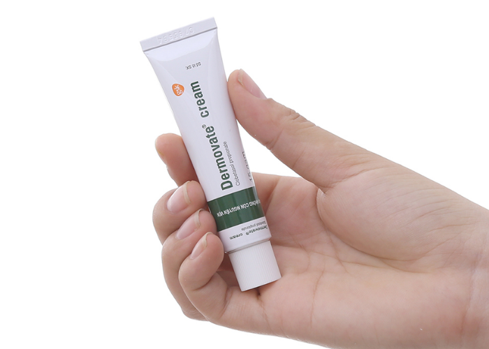 Kem bôi ngoài da Dermovate Cream GSK điều trị vẩy nến, viêm da, lichen phẳng (15g)